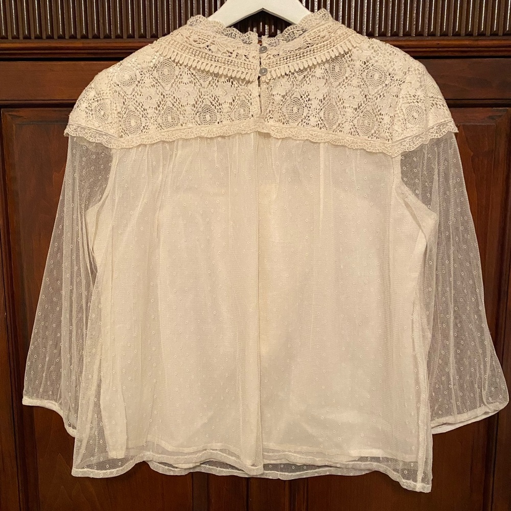 Feather Bone by Anthropologie Victorian cream lace high neck blouse crochet S - Picture 3 of 15